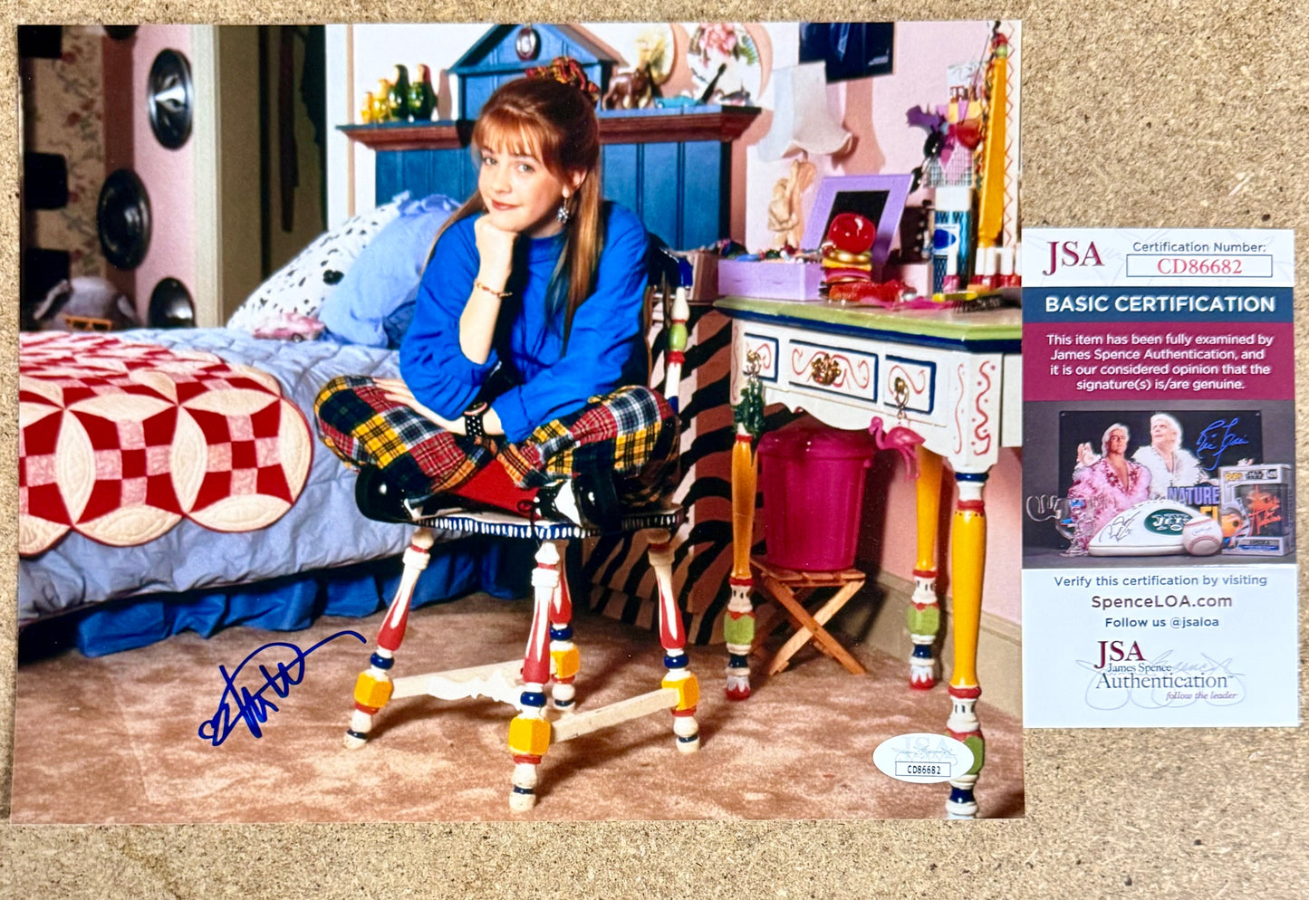 Melissa Joan Hart Signed Clarissa Explains It All 8X10 Photo With JSA COA