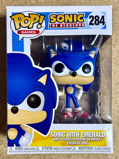 Funko Pop! Games Sonic the Hedgehog with Chaos Emerald #284 Sega