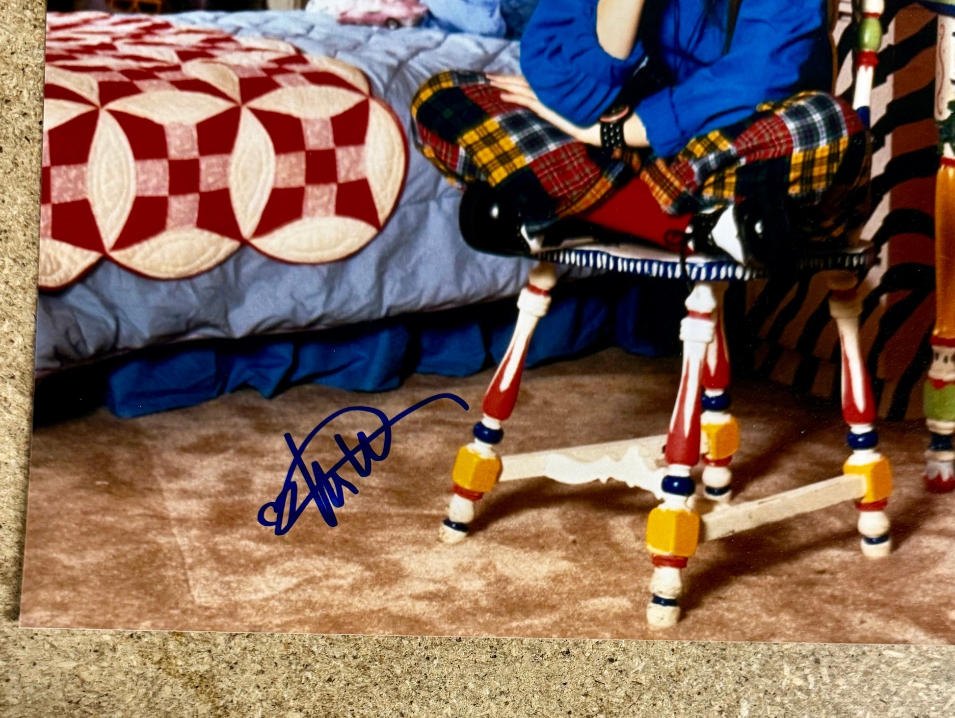 Melissa Joan Hart Signed Clarissa Explains It All 8X10 Photo With JSA COA