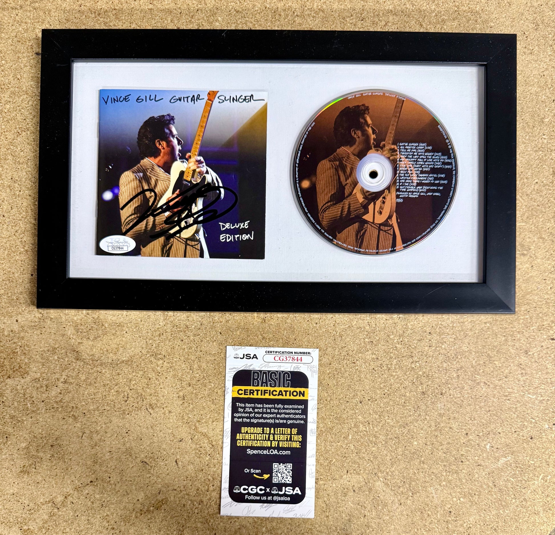 Musician Vince Gill Signed “Guitar Slinger” (2011) CD Booklet JSA COA