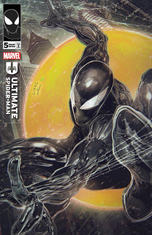 ULTIMATE SPIDER-MAN #5 (JOHN GIANG EXCLUSIVE BLACK COSTUME TRADE/VIRGIN VARIANT SET)(2024)